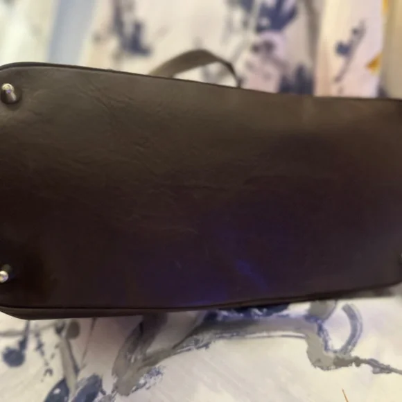 COACH Hampton Signature Collection Magenta STYLE F13022 - Picture 13 of 15